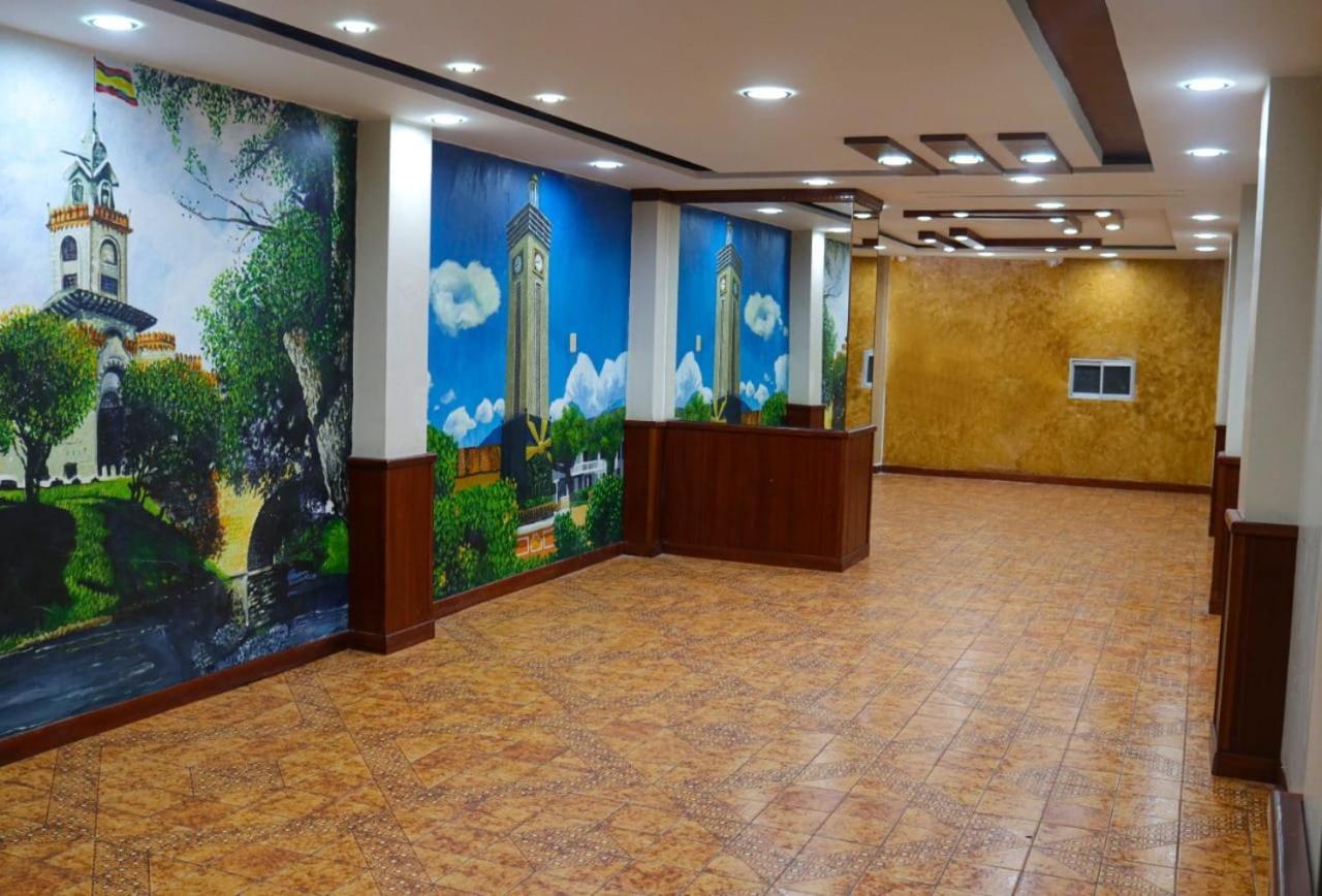 Hotel Villonaco Loja Buitenkant foto