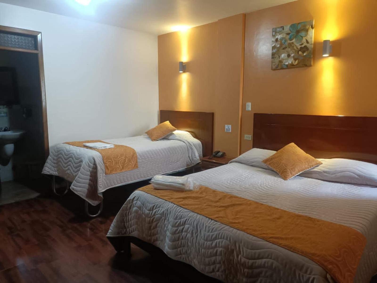 Hotel Villonaco Loja Buitenkant foto