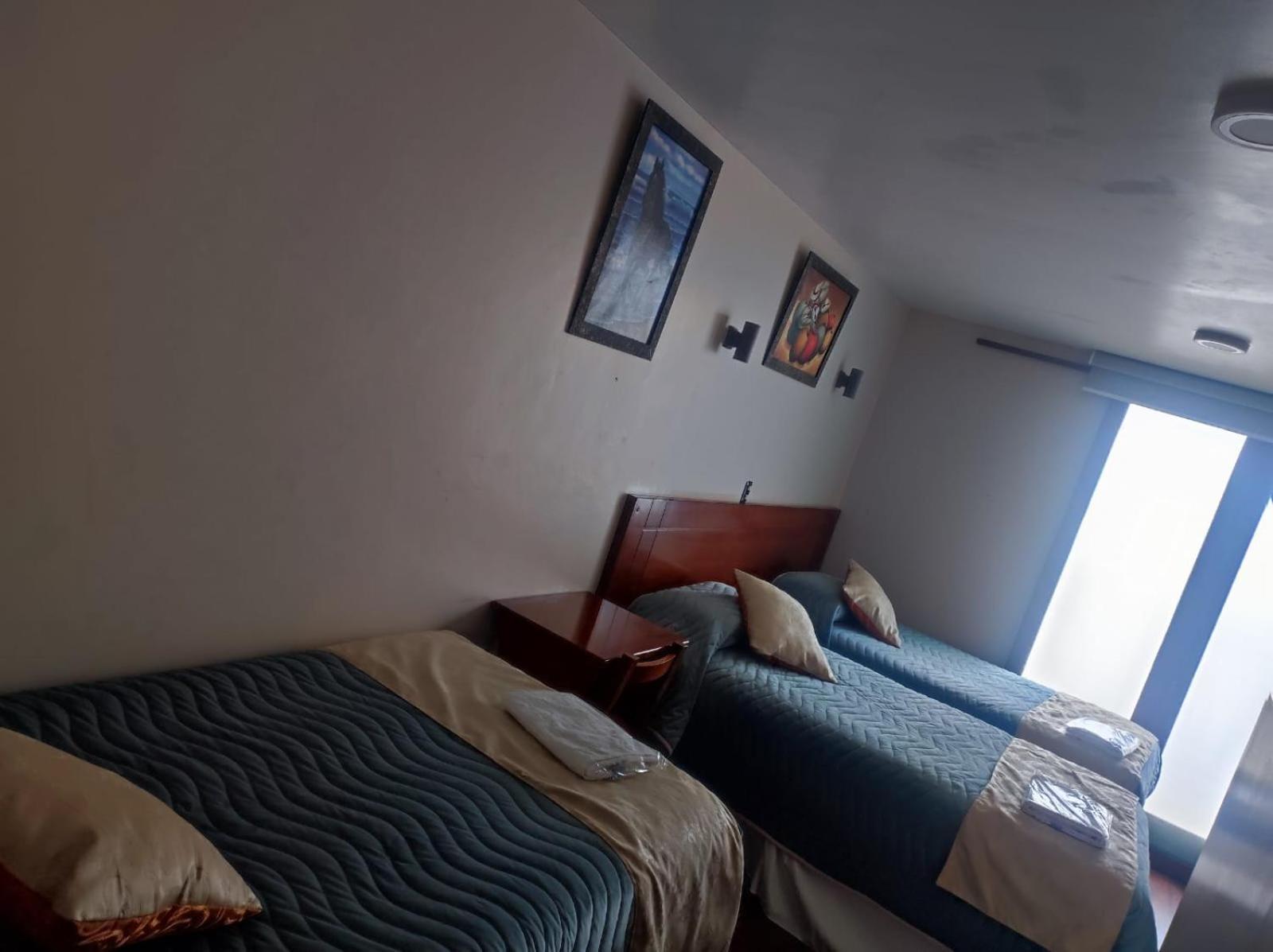 Hotel Villonaco Loja Buitenkant foto