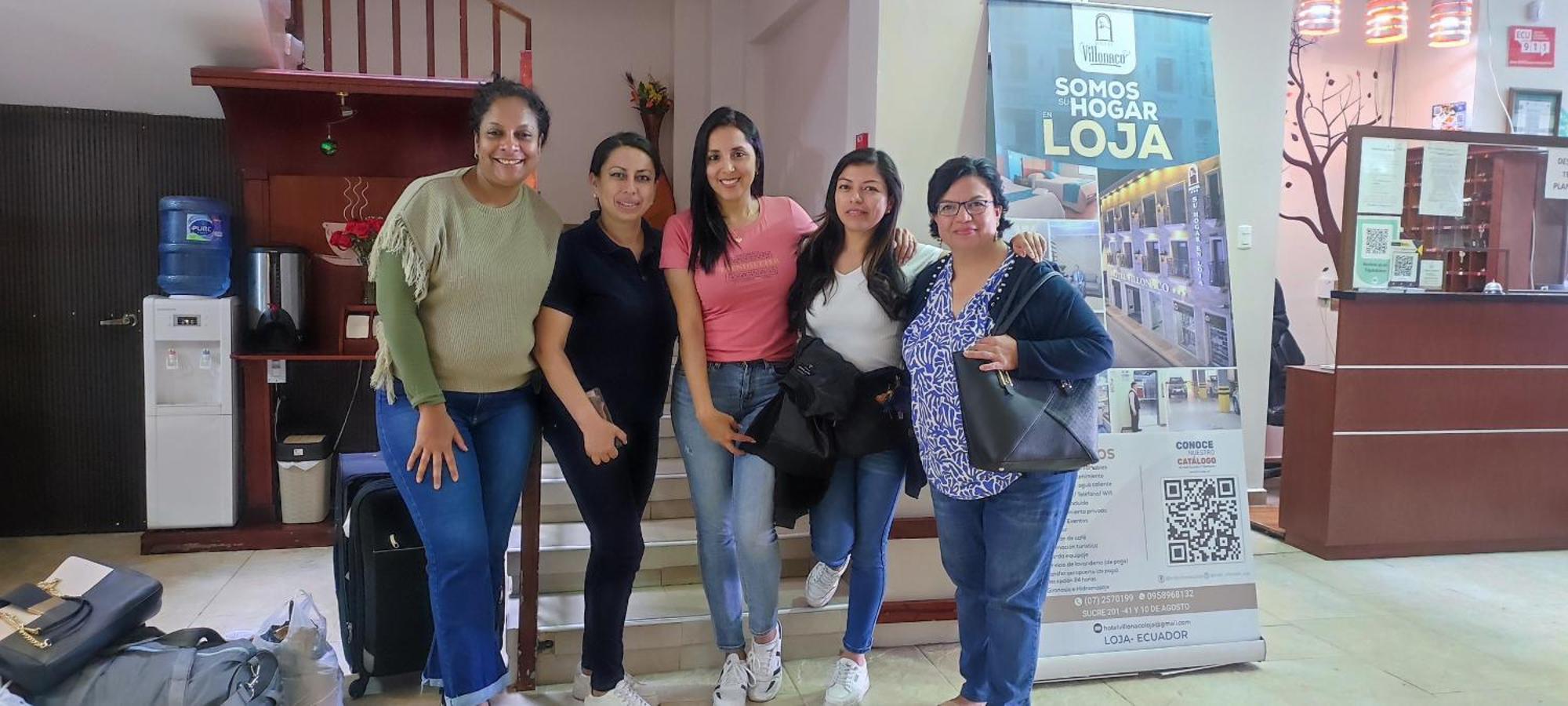 Hotel Villonaco Loja Buitenkant foto